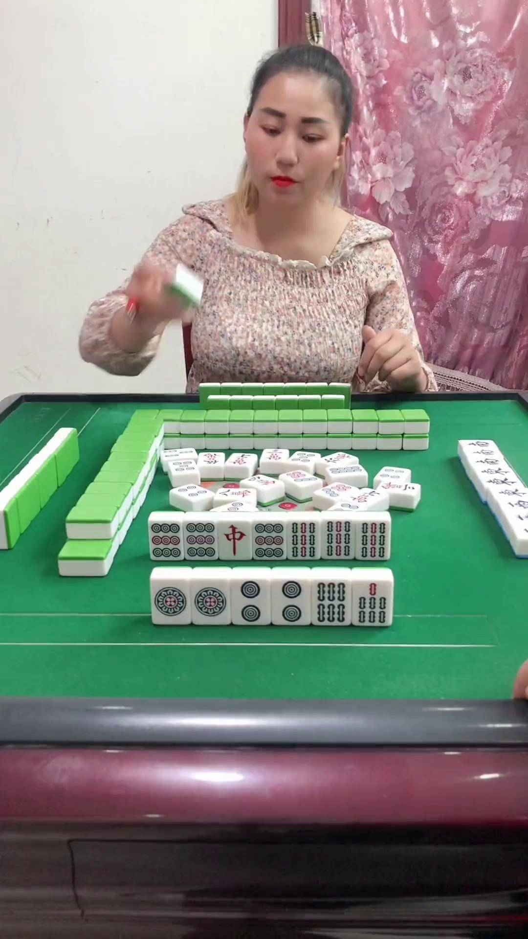 「热点资讯」微乐家乡麻将总是输!其实确实有挂的